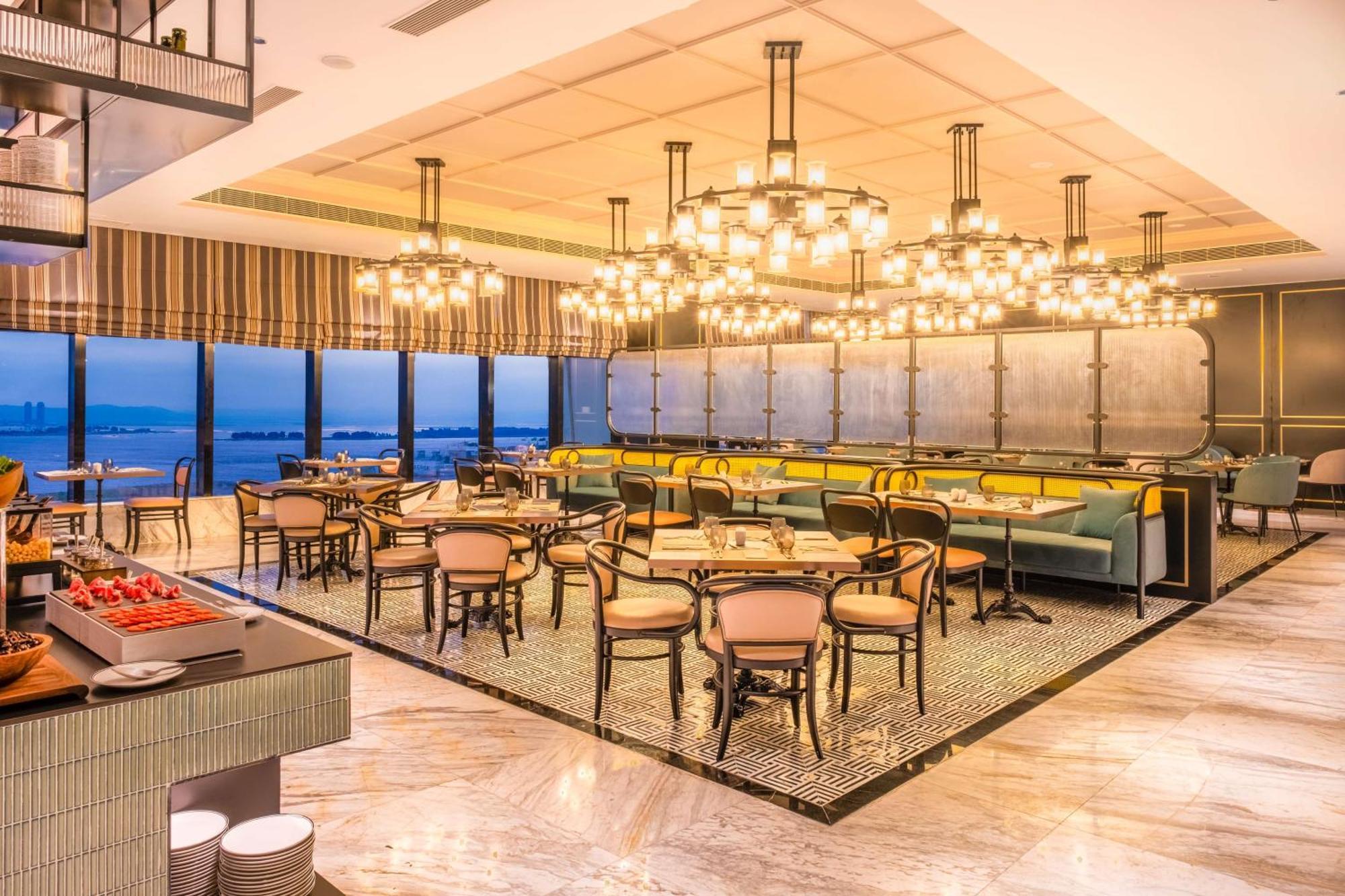 Hilton Kinshasa Hotel Buitenkant foto