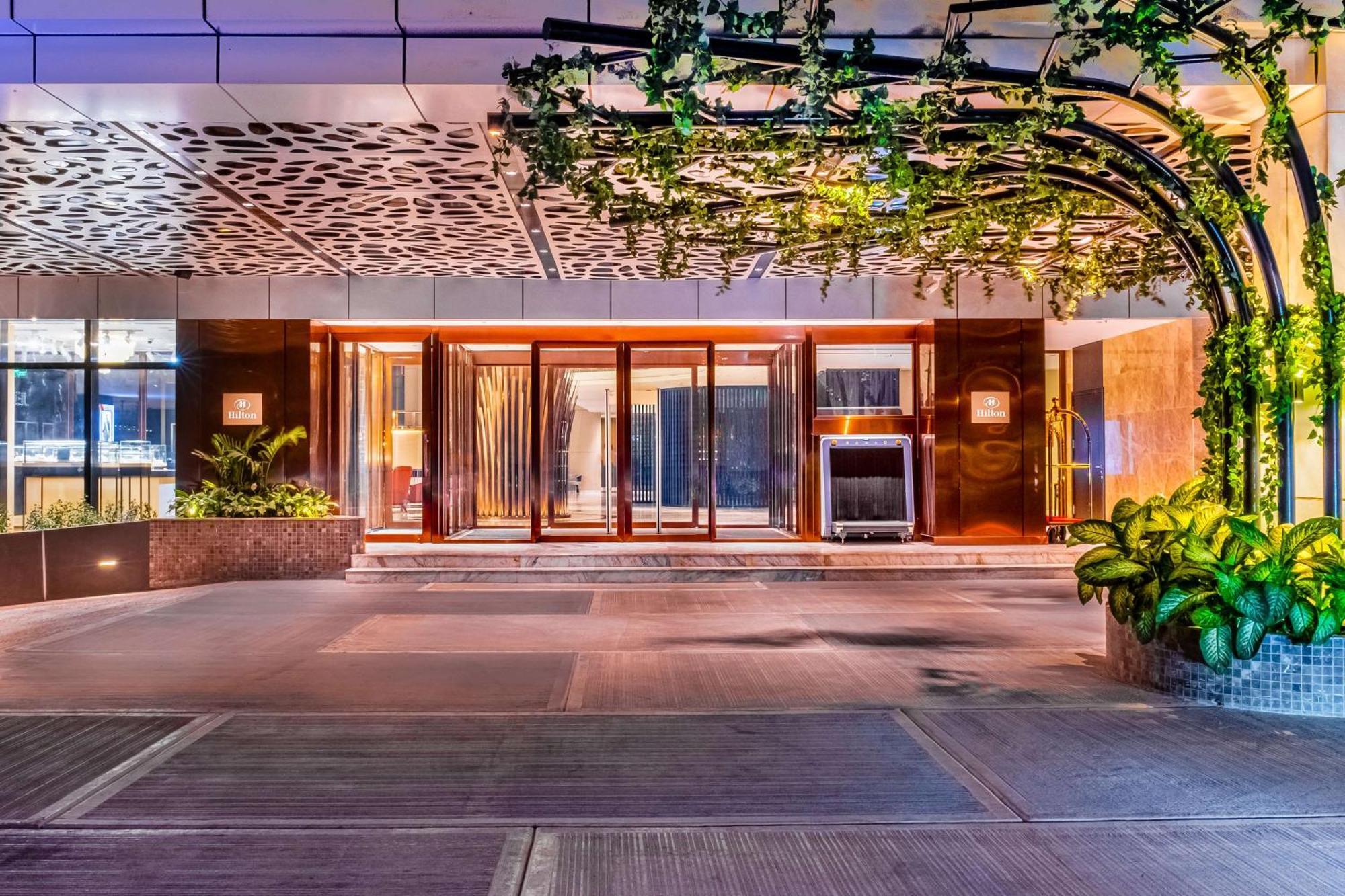 Hilton Kinshasa Hotel Buitenkant foto