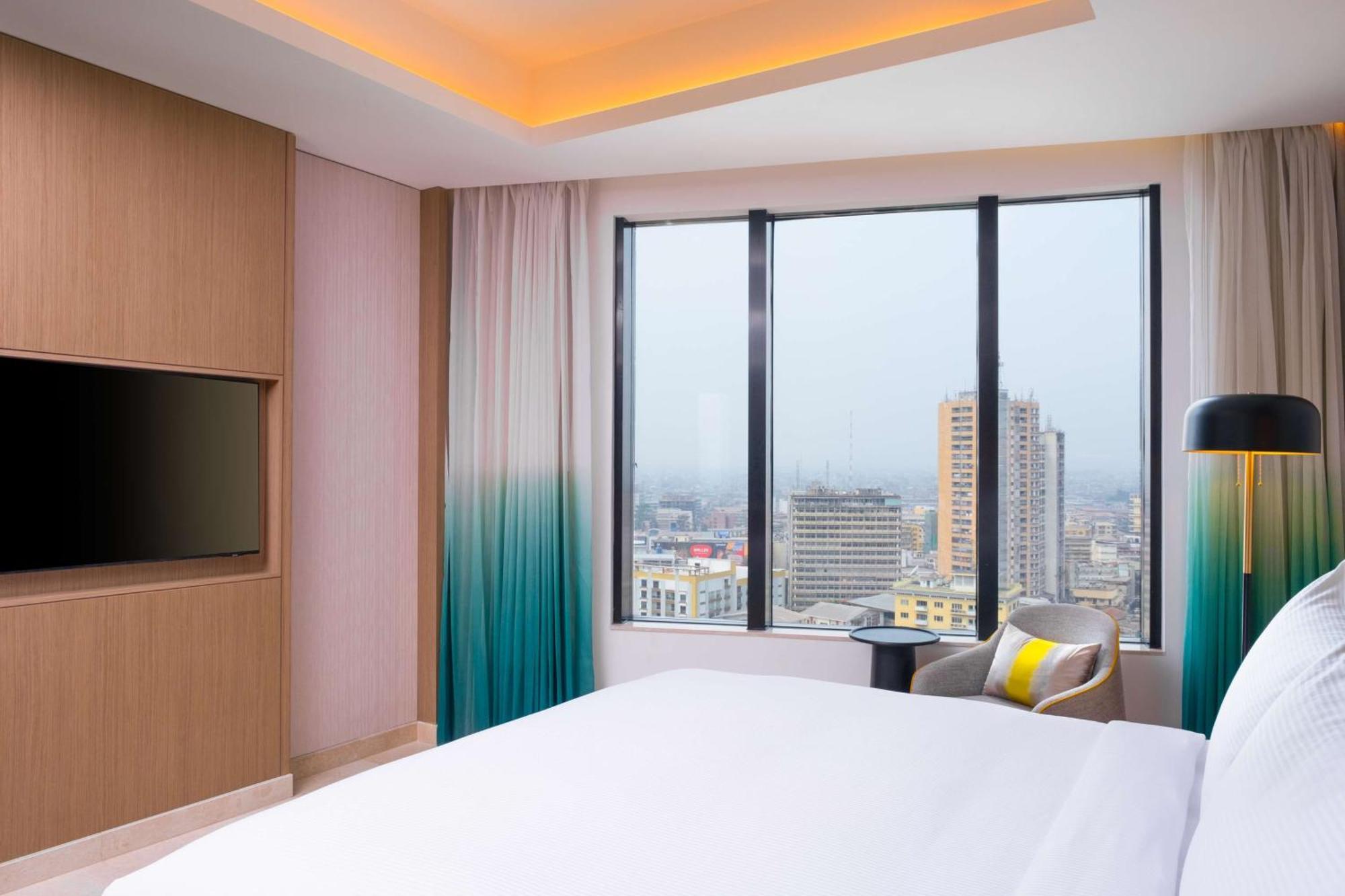 Hilton Kinshasa Hotel Buitenkant foto