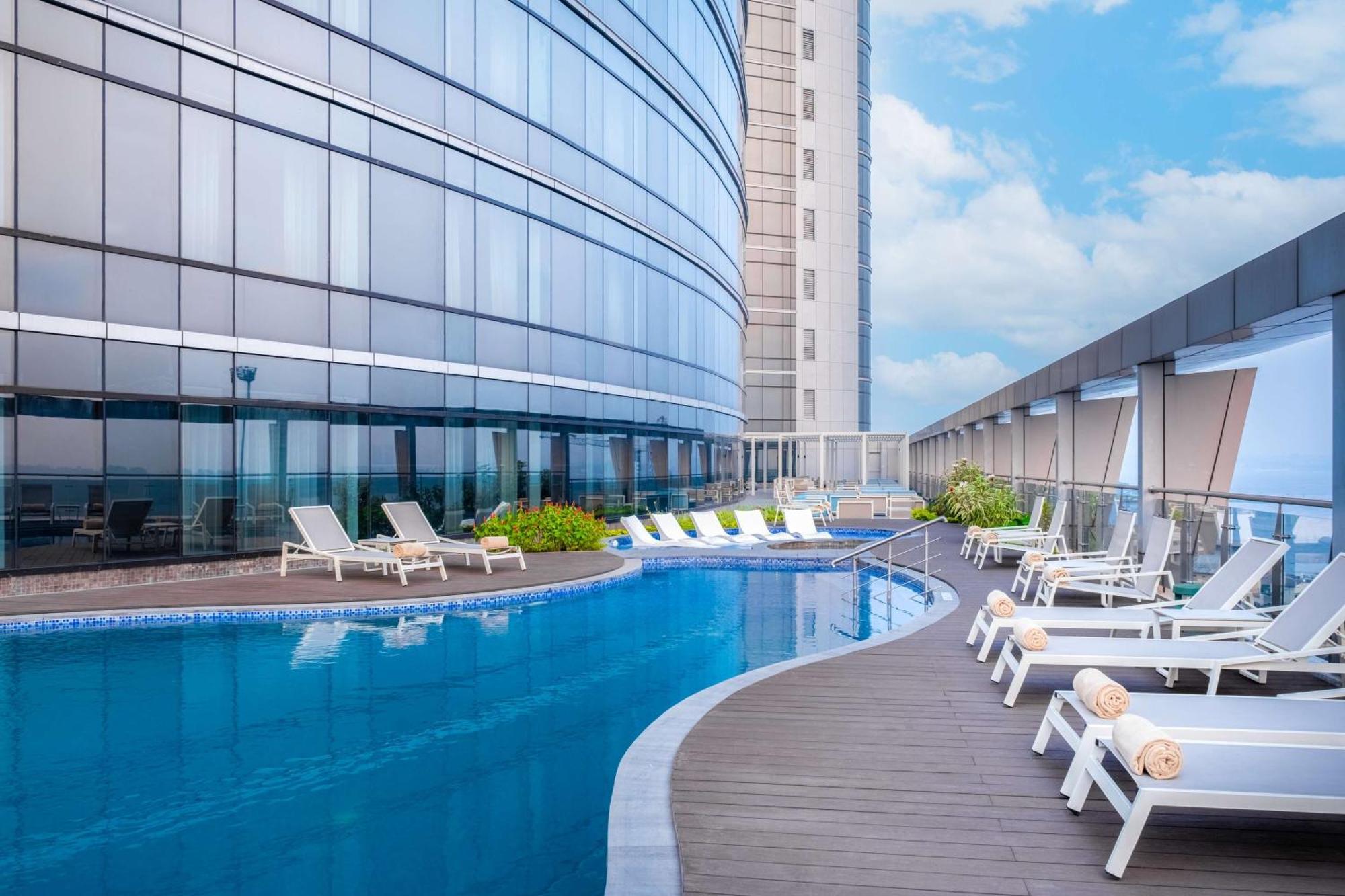 Hilton Kinshasa Hotel Buitenkant foto
